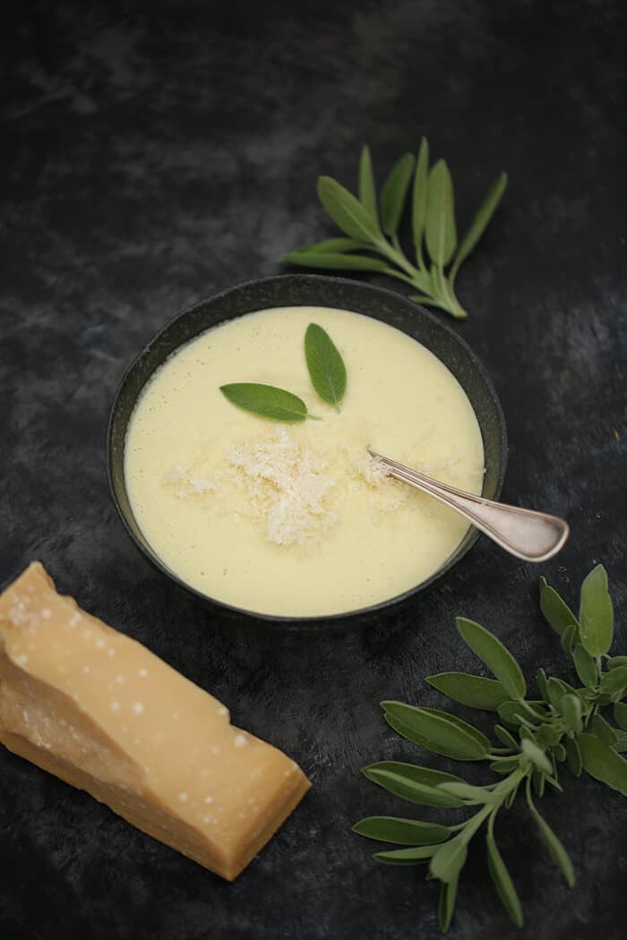 Parmesan-Sauce