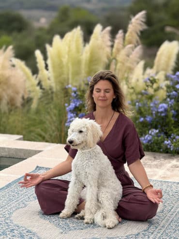 Herzoeffner-Yoga